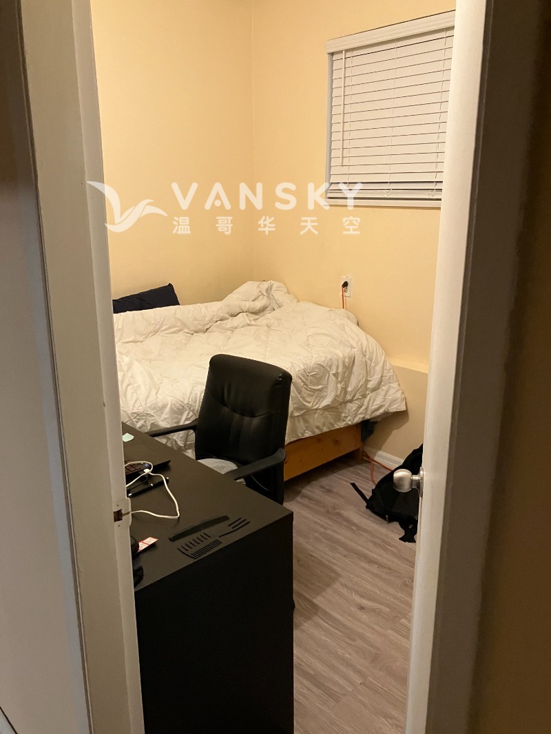 251006162401_Guis room.jpg